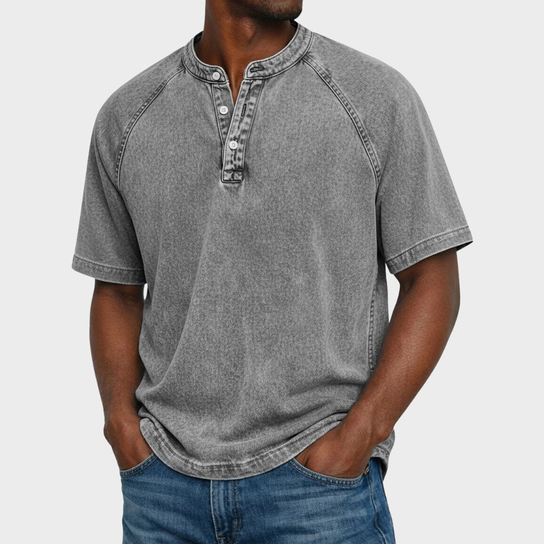 Pedro - Vintage T-särk Nuppudega